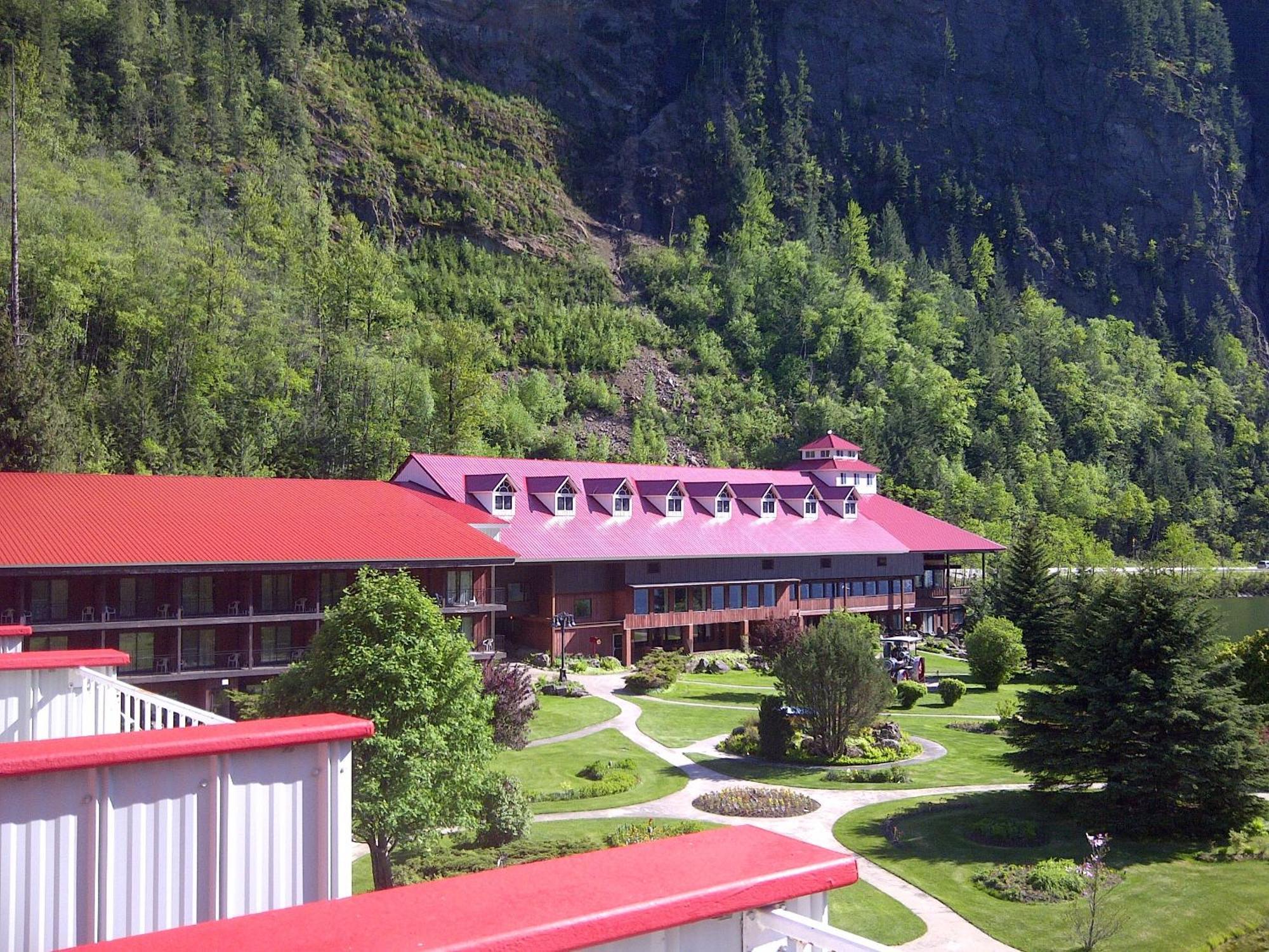 Three Valley Lake Chateau Revelstoke Esterno foto