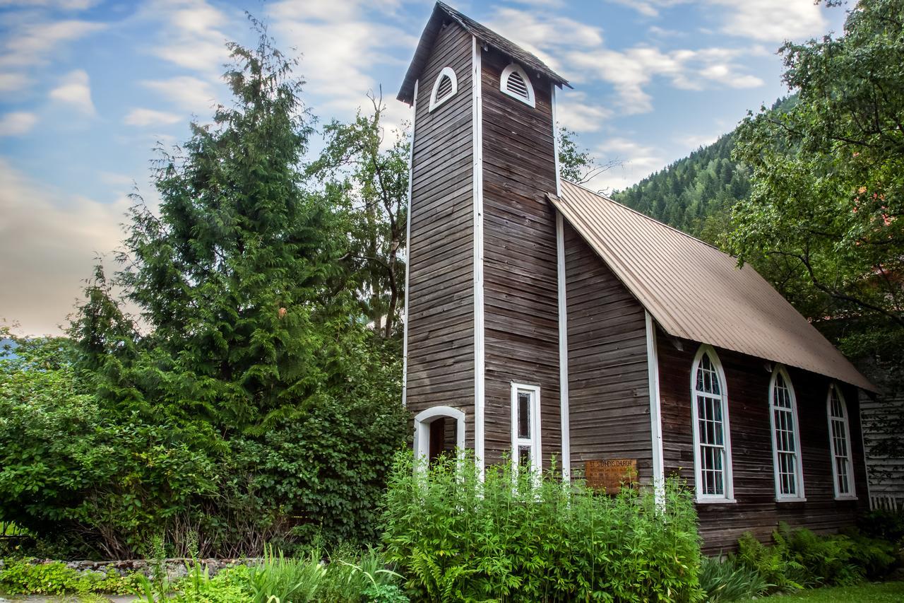 Three Valley Lake Chateau Revelstoke Esterno foto